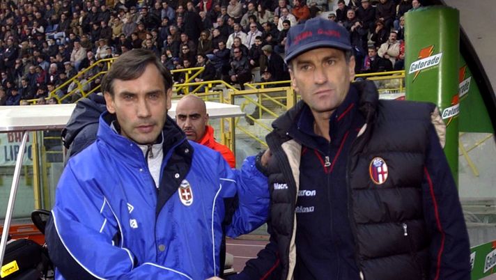 BOLOGNA - NOVEMBER 10:  Francesco Guidolin, coach of Bologna and Loris Dominissini, coach of Como shake hands before the Serie A match between Bologna and Como, played at the Atleti Azzurri D'Italia Stadium, Bologna, Italy on November 10, 2002.  (Photo by Grazia Neri/Getty Images) 