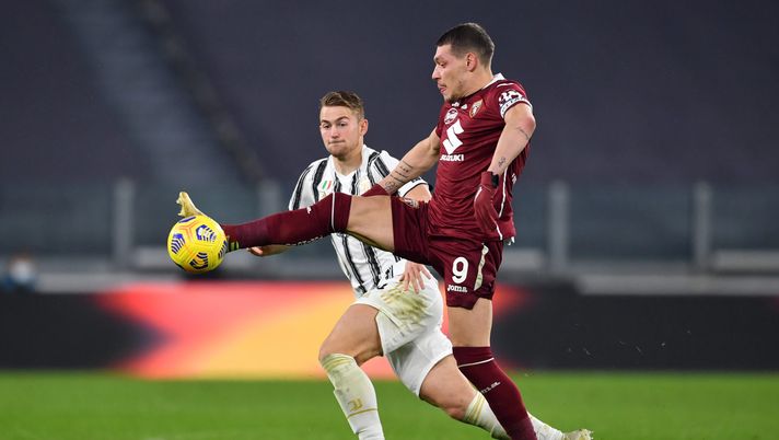 TURIN, ITALY - DECEMBER 05: Andrea Belotti of Torino FC controls the ball during the Serie A match between Juventus and Torino FC at Allianz Stadium on December 05, 2020 in Turin, Italy. Football Stadiums around Italy remain empty due to the Coronavirus Pandemic as Government social distancing laws prohibit fans inside venues resulting in fixtures being played behind closed doors. (Photo by Valerio Pennicino/Getty Images) TURIN, ITALY - DECEMBER 05: Andrea Belotti of Torino FC controls the ball during the Serie A match between Juventus and Torino FC at Allianz Stadium on December 05, 2020 in Turin, Italy. Football Stadiums around Italy remain empty due to the Coronavirus Pandemic as Government social distancing laws prohibit fans inside venues resulting in fixtures being played behind closed doors. (Photo by Valerio Pennicino/Getty Images)