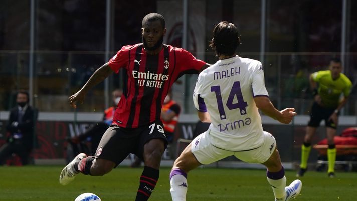 Franck Kessie e Youssef Maleh durante Milan-Fiorentina di Serie A | News (Getty Images) Milan-Fiorentina Franck Kessie Youssef Maleh