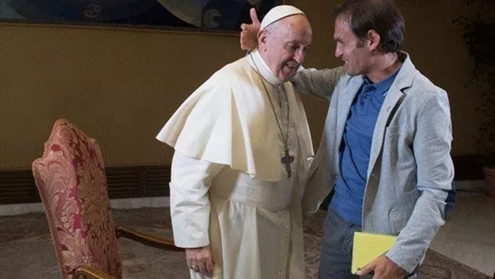 Don Marco Pozza, il prete-maratoneta padovano che dà del &#8220;tu&#8221; al Papa