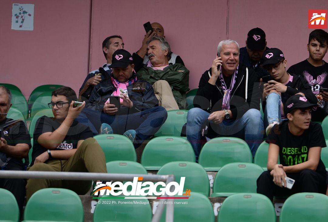 FOTOTIFO Palermo-Pisa 3-3, i tifosi allo Stadio “Renzo Barbera” (Gallery) - immagine 40