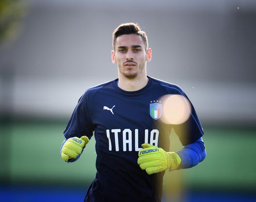 Meret (getty images) Meret (getty images)