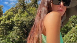 Marialuisa Jacobelli dà il via all’estate. Fisico top per la giornalista sportiva