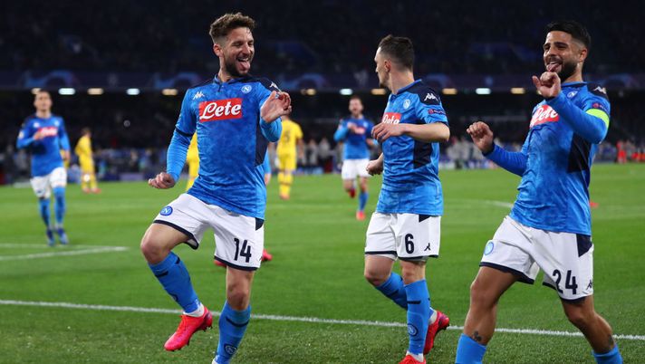 NAPLES, ITALY - FEBRUARY 25: Dries Mertens (L) of Napoli celebrates scoring the opening goal alongside Lorenzo Insigne (R) during the UEFA Champions League round of 16 first leg match between SSC Napoli and FC Barcelona at Stadio San Paolo on February 25, 2020 in Naples, Italy. (Photo by Michael Steele/Getty Images) NAPLES, ITALY - FEBRUARY 25: Dries Mertens (L) of Napoli celebrates scoring the opening goal alongside Lorenzo Insigne (R) during the UEFA Champions League round of 16 first leg match between SSC Napoli and FC Barcelona at Stadio San Paolo on February 25, 2020 in Naples, Italy. (Photo by Michael Steele/Getty Images)