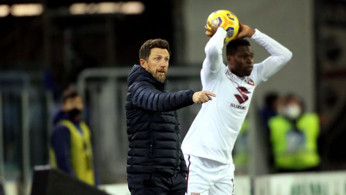 CAGLIARI, ITALY - FEBRUARY 19: Eusebio di Francesco coach of Cagliari reacts during the Serie A match between Cagliari Calcio and Torino FC at Sardegna Arena on February 19, 2021 in Cagliari, Italy. (Photo by Enrico Locci/Getty Images) 