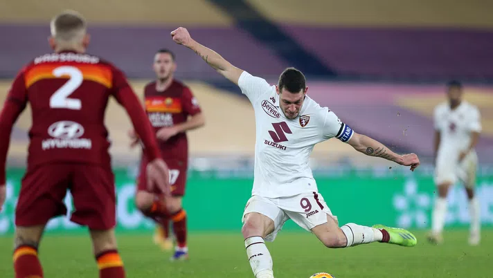ROME, ITALY - DECEMBER 17: Andrea Belotti of Torino scores their sides first goal during the Serie A match between AS Roma and Torino FC at Stadio Olimpico on December 17, 2020 in Rome, Italy. The match will be played without fans, behind closed doors as a Covid-19 precaution.  (Photo by Paolo Bruno/Getty Images)