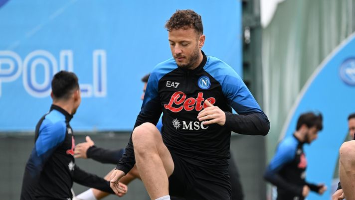 NAPLES, ITALY - APRIL 01: Amir Rrahmani of Napoli during a training session on April 01, 2023 in Naples, Italy. (Photo by SSC NAPOLI/SSC NAPOLI via Getty Images) juventus napoli rrahmani