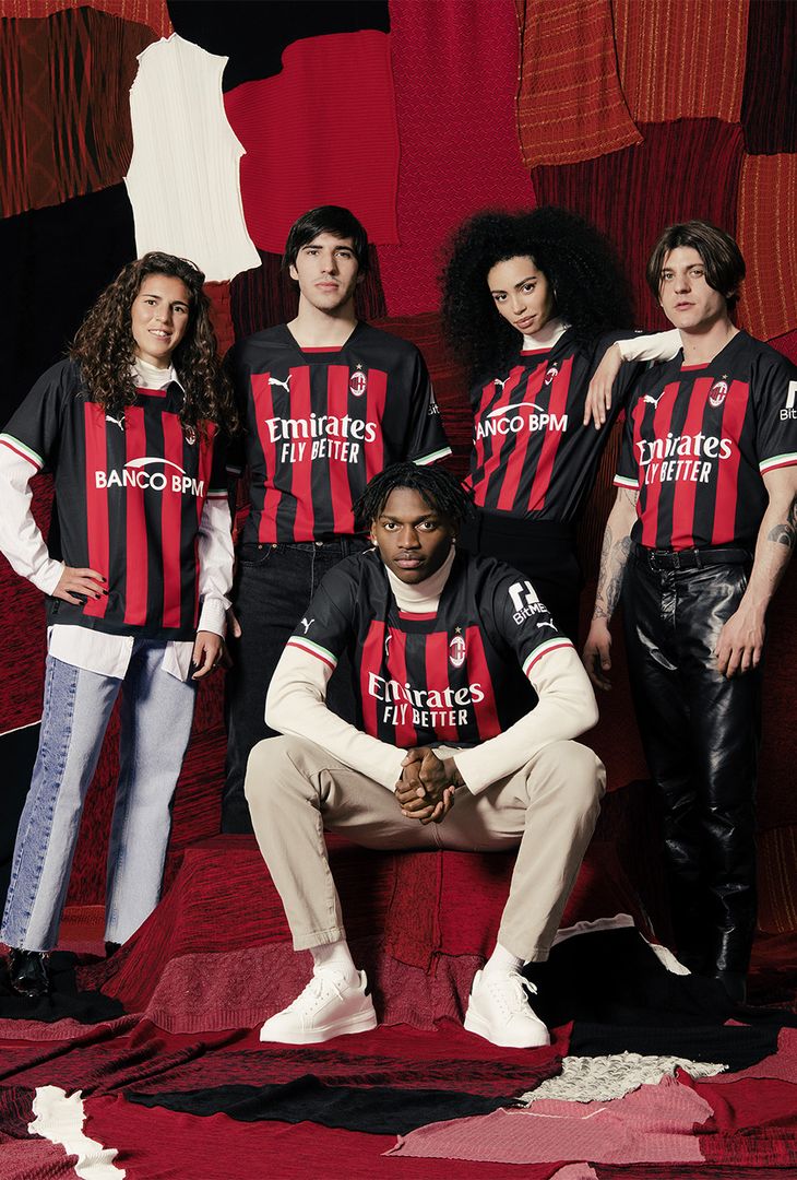 PUMA e AC Milan lanciano la nuova prima maglia 2022-2023 | FOTO - immagine 17