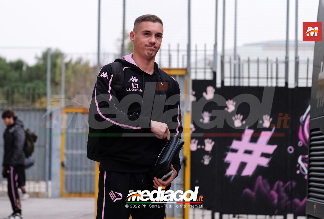 FOTO Spal-Palermo, i rosanero in partenza dallo stadio “Renzo Barbera” (Gallery) - immagine 33