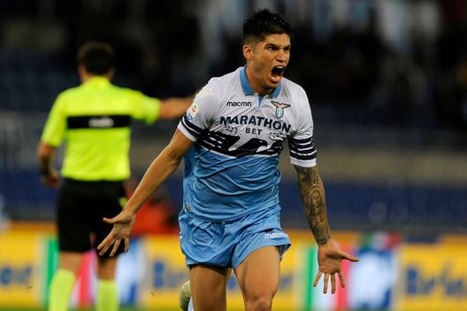 Joaquin Correa esulta dopo il golazo contro il Milan Joaquin Correa esulta dopo il golazo contro il Milan