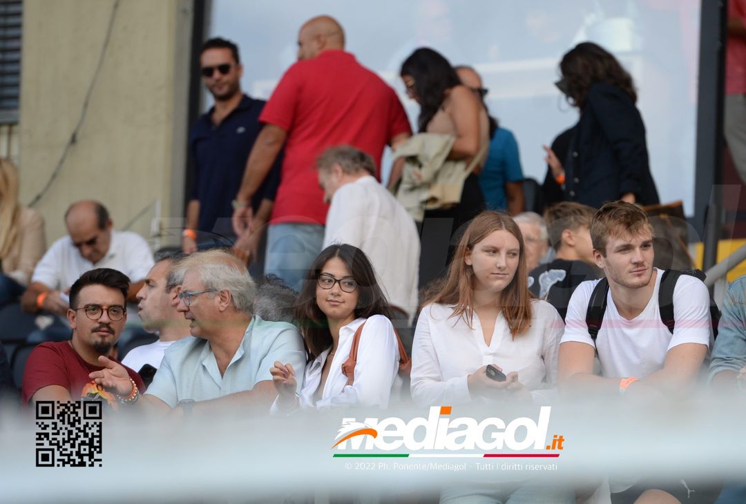 FOTOTIFO Palermo-Sudtirol 0-1, i tifosi allo Stadio “Renzo Barbera” (GALLERY) - immagine 3