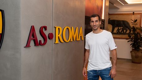 Mkhitaryan veste camisa 77 da Roma 