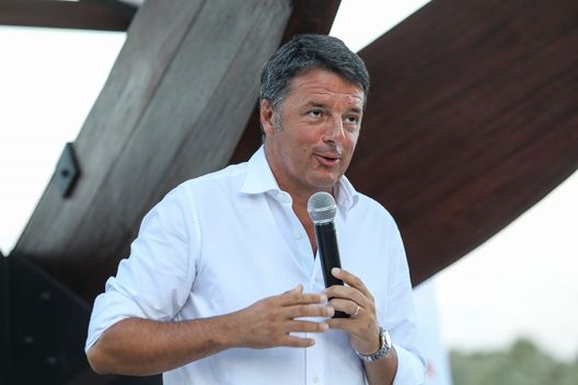 Frasi razziste, Nardella: “Chiedo scusa a nome di Firenze”. E Renzi gli fa eco- immagine 2