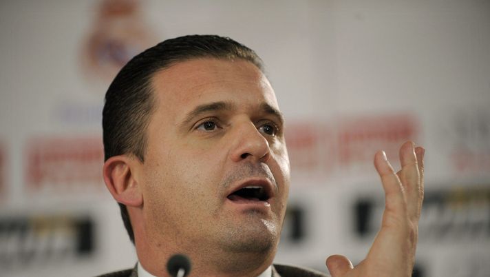 MADRID, SPAIN - NOVEMBER 17: Real Madrid's Sporting Director Predrag Mijatovic holds a press conference at the Santiago Bernabeu stadium on November 17, 2008 in Madrid, Spain. Mijatovic spoke about the recent form of Real Madrid in the Spanish Liga. (Photo by Denis Doyle/Getty Images) MADRID, SPAIN - NOVEMBER 17: Real Madrid's Sporting Director Predrag Mijatovic holds a press conference at the Santiago Bernabeu stadium on November 17, 2008 in Madrid, Spain. Mijatovic spoke about the recent form of Real Madrid in the Spanish Liga. (Photo by Denis Doyle/Getty Images)