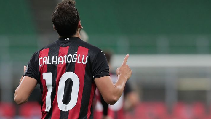  Hakan Calhanoglu 