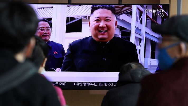 SEOUL, SOUTH KOREA - MAY 02: People watch a television broadcast reporting an image of North Korean leader Kim Jong-un during a news program on May 02, 2020 in Seoul, South Korea. North Korean leader Kim Jong-un attended a fertilizer factory completion ceremony, state media reported Saturday, his first public appearance after 20 days of absence that sparked rumors about his health. (Photo by Chung Sung-Jun/Getty Images) SEOUL, SOUTH KOREA - MAY 02: People watch a television broadcast reporting an image of North Korean leader Kim Jong-un during a news program on May 02, 2020 in Seoul, South Korea. North Korean leader Kim Jong-un attended a fertilizer factory completion ceremony, state media reported Saturday, his first public appearance after 20 days of absence that sparked rumors about his health. (Photo by Chung Sung-Jun/Getty Images)