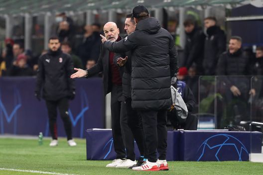 Stefano Pioli e Jurgen Klopp FOTOGALLERY | Le immagini più belle del match contro il Liverpool- immagine 15
