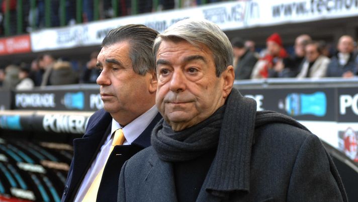 MILAN, ITALY - JANUARY 31: the President of Livorno Aldo Spinelli looks on during the Serie A match between AC Milan and Livorno at Stadio Giuseppe Meazza on January 31, 2010 in Milan, Italy. (Photo by Dino Panato/Getty Images) MILAN, ITALY - JANUARY 31: the President of Livorno Aldo Spinelli looks on during the Serie A match between AC Milan and Livorno at Stadio Giuseppe Meazza on January 31, 2010 in Milan, Italy. (Photo by Dino Panato/Getty Images)
