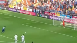 VIDEO / Balotelli glaciale dal dischetto: guarda la sua ultima perla