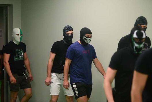 Foto Hooligans TV VIDEO Olimpia Lubiana, ultras irrompono in conferenza e cacciano l’allenatore- immagine 2