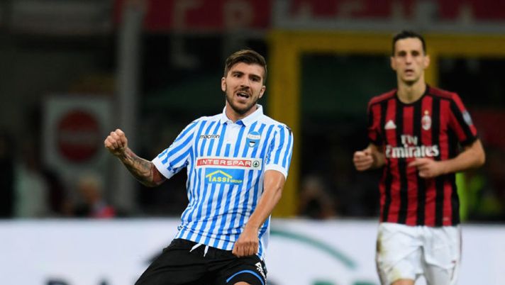 during the Serie A match between AC Milan and Spal at Stadio Giuseppe Meazza on September 20, 2017 in Milan, Italy. Spal, Mattiello e Paloschi acciaccati: provata la formazione con le alternative - immagine 1