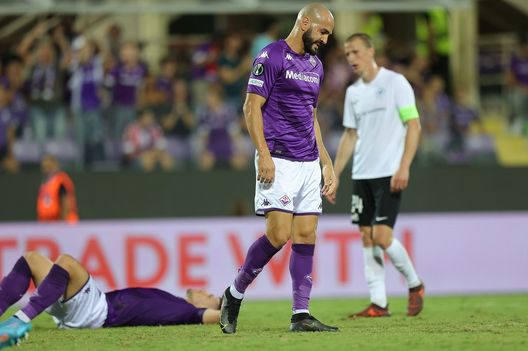 FLORENCE, ITALY - SEPTEMBER 08: Riccardo Saponara of ACF Fiorentina reacts during the UEFA Europa Conference League group A match between ACF Fiorentina and Rīgas Futbola skola at Stadio Artemio Franchi on September 8, 2022 in Florence, Italy (Photo by Gabriele Maltinti/Getty Images) Deserto viola tra i convocati della Nazionale: dalla prima squadra all’Under 20- immagine 2