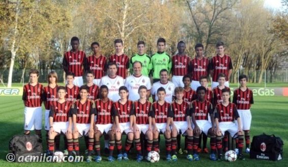 acmilan.com acmilan.com