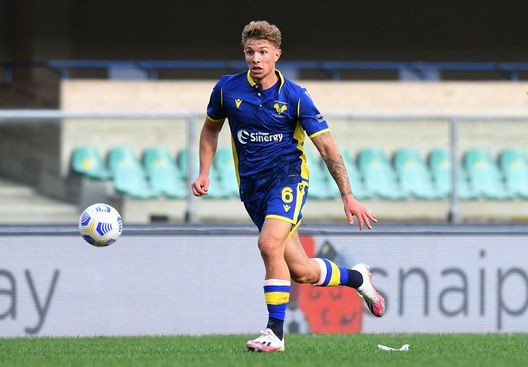  VERONA, ITALY - SEPTEMBER 27: Matteo Lovato of Hellas Verona in action during the Serie A match between Hellas Verona FC and Udinese Calcio at Stadio Marcantonio Bentegodi on September 27, 2020 in Verona, Italy. (Photo by Alessandro Sabattini/Getty Images) 