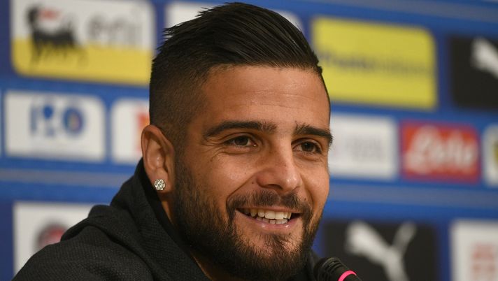 Lorenzo Insigne, attaccante della Napoli, in conferenza stampa con la Nazionale Italiana (credits: GETTY Images) Lorenzo Insigne, attaccante della Napoli, in conferenza stampa con la Nazionale Italiana (credits: GETTY Images)