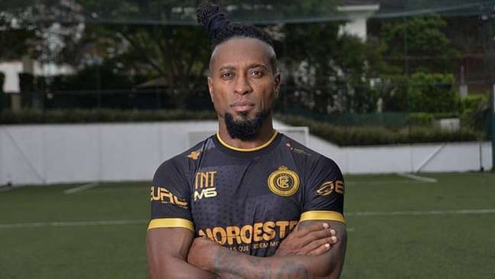 Il grande ritorno di Zé Roberto: a 47 anni di nuovo in campo nel calcio a 7 Il grande ritorno di Zé Roberto: a 47 anni di nuovo in campo nel calcio a 7 - immagine 1