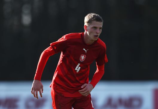  BURTON-UPON-TRENT, ENGLAND - MARCH 20: David Zima of Czech Republic looks on during the UEFA U19 Championship Qualifier match between England U19 and Czech Republic U19 at St Georges Park on March 20, 2019 in Burton-upon-Trent, England. (Photo by Nathan Stirk/Getty Images) 
