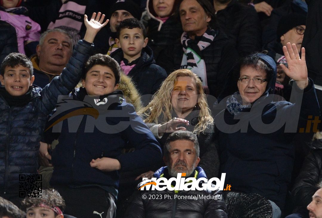 FOTOTIFO Palermo-Modena 5-2, gli scatti ai tifosi al “Renzo Barbera” (Gallery) - immagine 12