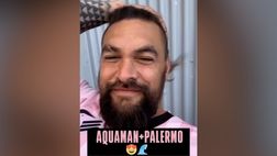 Curiosità social: che ci fa Aquaman con la maglia del Palermo? | VIDEO