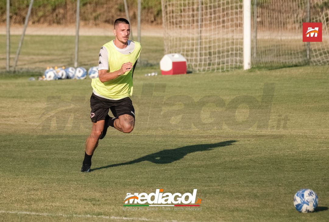 FOTO RITIRO PALERMO, la squadra di mister Baldini si allena a Boccadifalco (Gallery) - immagine 95