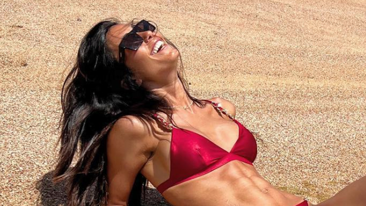 Federica Nargi, addominali ben in vista. Posa sensuale e curve hot per lady Matri - immagine 1