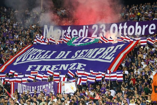 GERMOGLI PH: 22 OTTOBRE 2022 FIRENZE STADIO ARTEMIO FRANCHI SERIE A FIORENTINA VS INTER NELLA FOTO COREOGRAFIA QUELLI DI SEMPRE Franchi da record: a vincere con l’Inter sono i tifosi viola- immagine 2