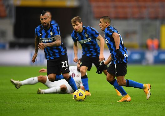 MILAN, ITALY - NOVEMBER 22: Alexis Sanchez of FC Internazionale scores the goal during the Serie A match between FC Internazionale and Torino FC at Stadio Giuseppe Meazza on November 22, 2020 in Milan, Italy. (Photo by Claudio Villa - Inter/Inter via Getty Images) MILAN, ITALY - NOVEMBER 22: Alexis Sanchez of FC Internazionale scores the goal during the Serie A match between FC Internazionale and Torino FC at Stadio Giuseppe Meazza on November 22, 2020 in Milan, Italy. (Photo by Claudio Villa - Inter/Inter via Getty Images)
