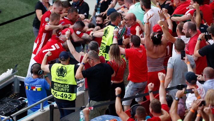 BUDAPEST, HUNGARY - JUNE 19: Fans of Hungary celebrate after their side's first goal scored by Attila Fiola of Hungary (obscured) during the UEFA Euro 2020 Championship Group F match between Hungary and France at Puskas Arena on June 19, 2021 in Budapest, Hungary. (Photo by Laszlo Balogh - Pool/Getty Images) BUDAPEST, HUNGARY - JUNE 19: Fans of Hungary celebrate after their side's first goal scored by Attila Fiola of Hungary (obscured) during the UEFA Euro 2020 Championship Group F match between Hungary and France at Puskas Arena on June 19, 2021 in Budapest, Hungary. (Photo by Laszlo Balogh - Pool/Getty Images)
