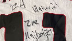 FOTO – Il regalo di Ibrahimovic a Vlahovic: “Ti auguro il meglio”