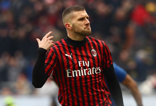 Milan-Udinese 3-2, stagione 2019-2020. Rebic entra a gara in corso e trascina i rossoneri alla vittoria nei minuti finali (getty images) Milan-Udinese 3-2, stagione 2019-2020. Rebic entra a gara in corso e trascina i rossoneri alla vittoria nei minuti finali (getty images)