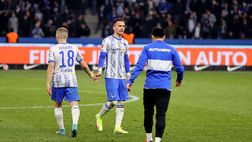 Hertha alla gogna nel derby di Berlino: “Toglietevi la maglia!” e loro se la tolgono…