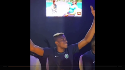 VIDEO Osimhen scatenato nel ritiro della Nigeria: canta e balla con i compagni