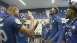 VIDEO Manchester City-Chelsea, ‘blues’ scatenati: riguarda la folle festa negli spogliatoi
