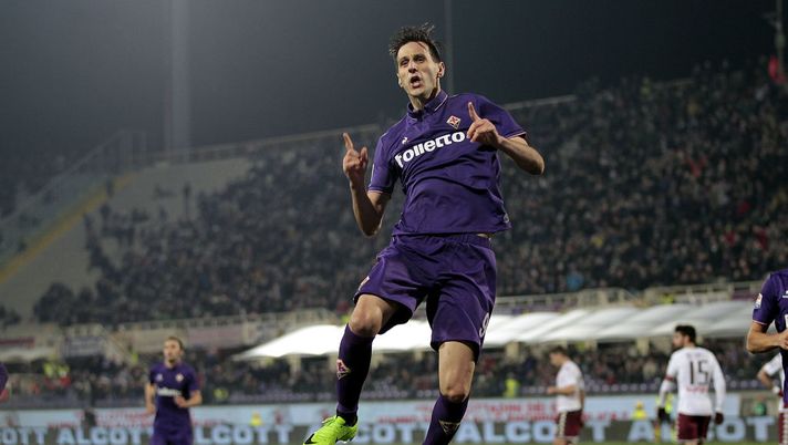 FLORENCE, ITALY - FEBRUARY 27: Nikola Kalinic of ACF Fiorentina celebrates after scoring a goal during the Serie A match between ACF Fiorentina and FC Torino at Stadio Artemio Franchi on February 27, 2017 in Florence, Italy.  (Photo by Gabriele Maltinti/Getty Images) 