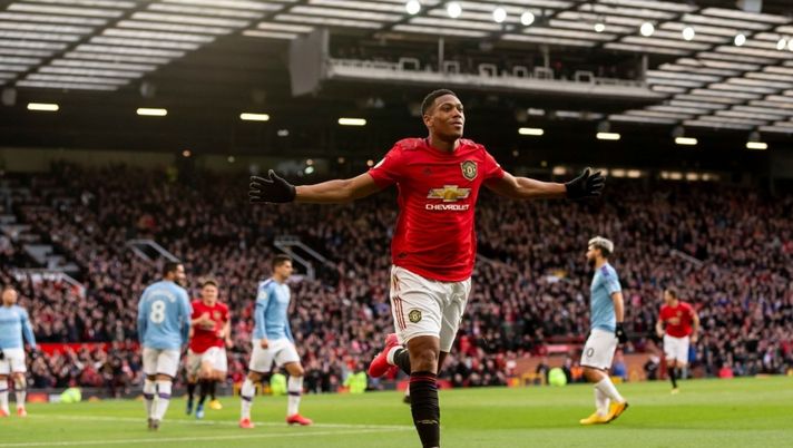 Testa bassa City esultanza Martial: è il Manchester derby... Testa bassa City esultanza Martial: è il Manchester derby...