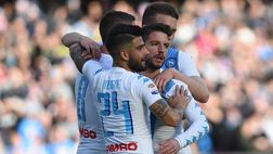 Doppietta di Insigne e gol di Mertens: il Napoli schianta la resistenza del Crotone e supera