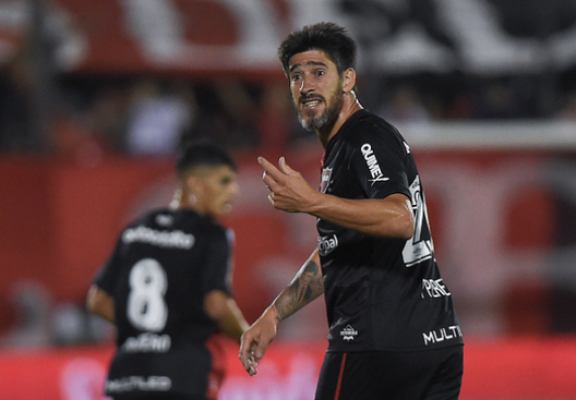 Ko nel derby di Rosario, Pablo Pérez: “Vincendo mi sarei ritirato, ma ho perso e continuo un altro anno”- immagine 2