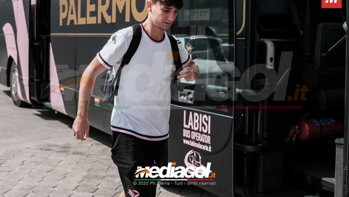 Palermo, Damiani è ufficialmente rosanero: “Porteremo in alto i nostri colori” Palermo