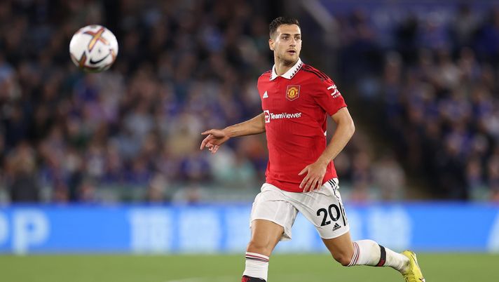 Roma vigile su Dalot: il portoghese del Manchester United è in scadenza - immagine 1