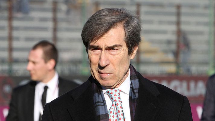 during the Serie A match between Cagliari and Milan at Stadio Sant'Elia on January 6, 2011 in Cagliari, Italy.  Braida: “Koulibaly? Capisco perché vuole andare via dal Napoli: gli hanno offerto…” - immagine 1